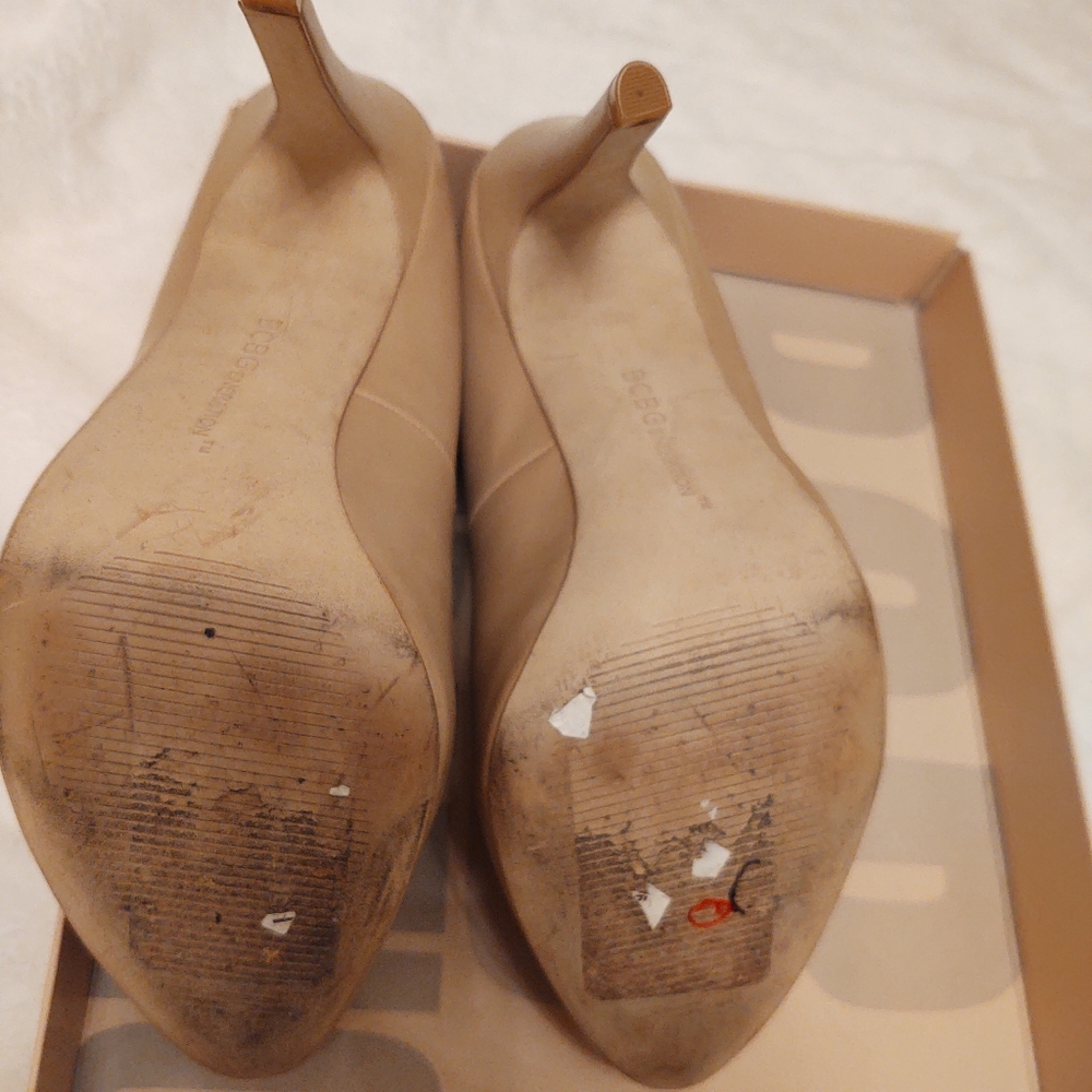 Heels - Picture 2 of 2